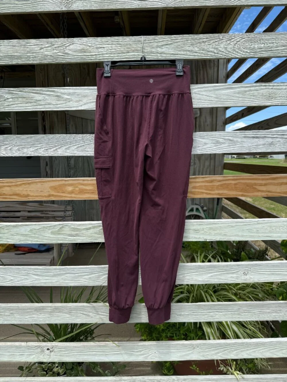 Athleta Salutation Cargo Jogger - Burgundy